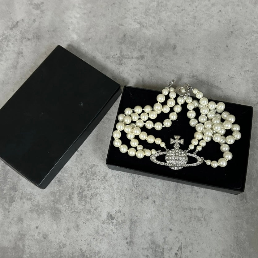 Vivienne Westwood Three Row Pearl Bas Choker